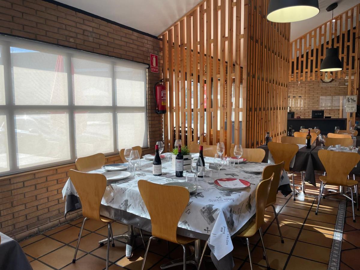 Hotel Aragon La Puebla De Alfinden المظهر الخارجي الصورة